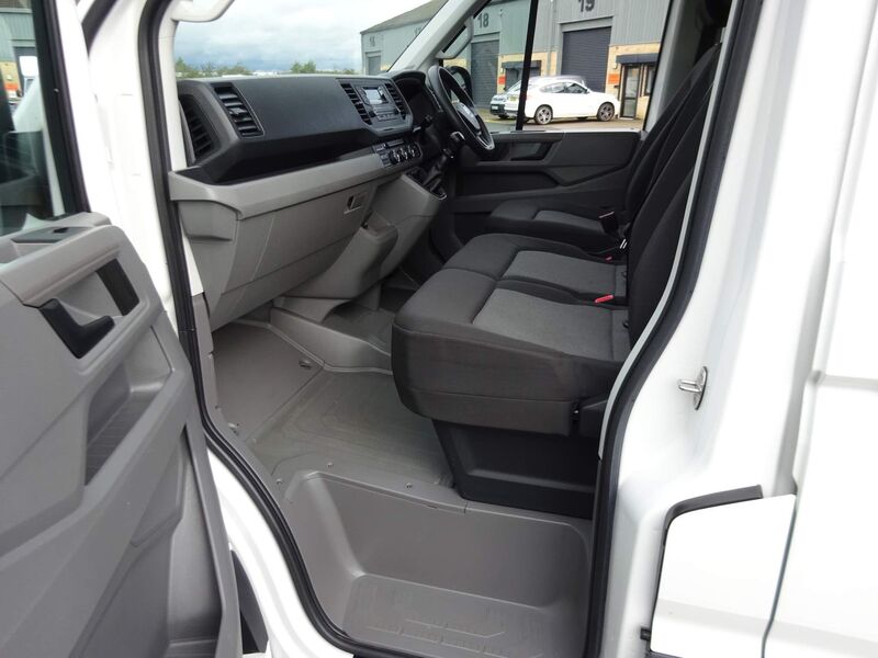 VOLKSWAGEN CRAFTER