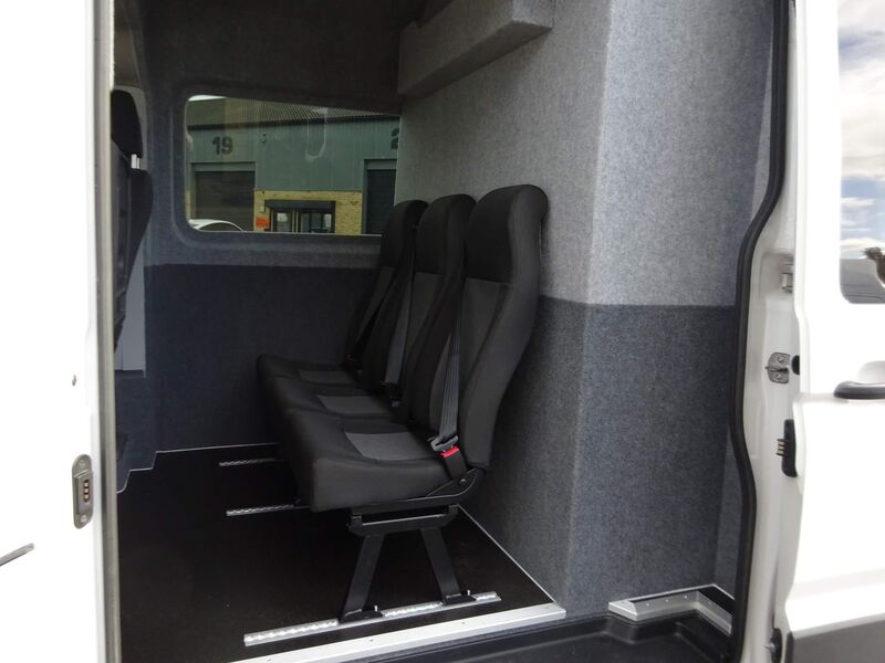 VOLKSWAGEN CRAFTER