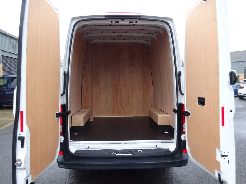 VOLKSWAGEN CRAFTER