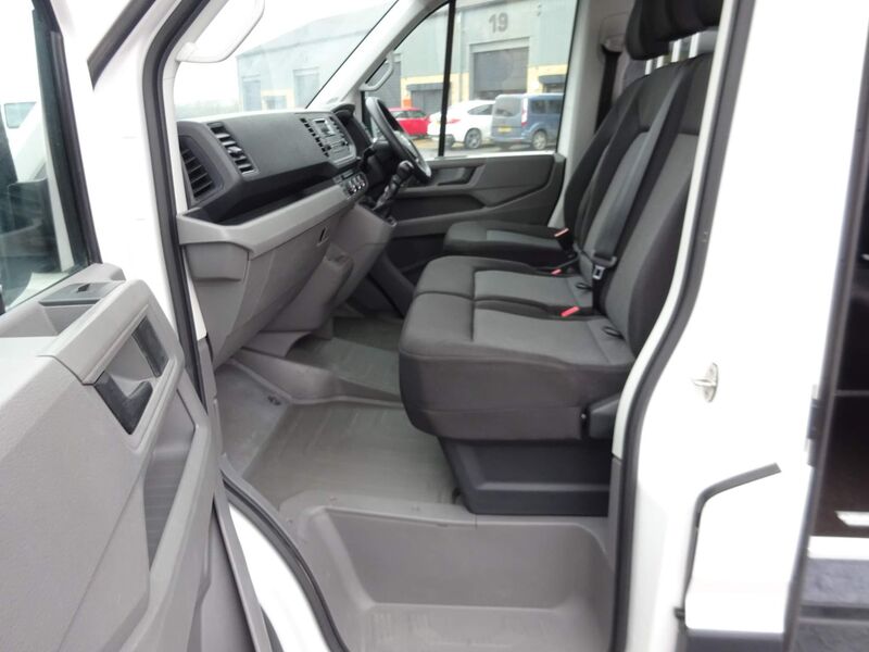 VOLKSWAGEN CRAFTER