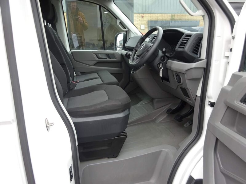 VOLKSWAGEN CRAFTER