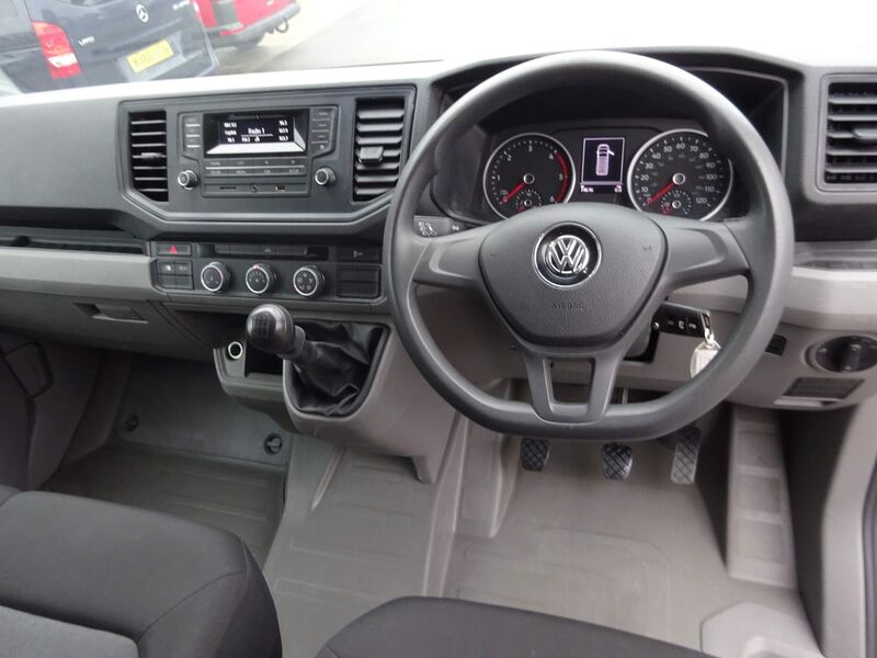 VOLKSWAGEN CRAFTER
