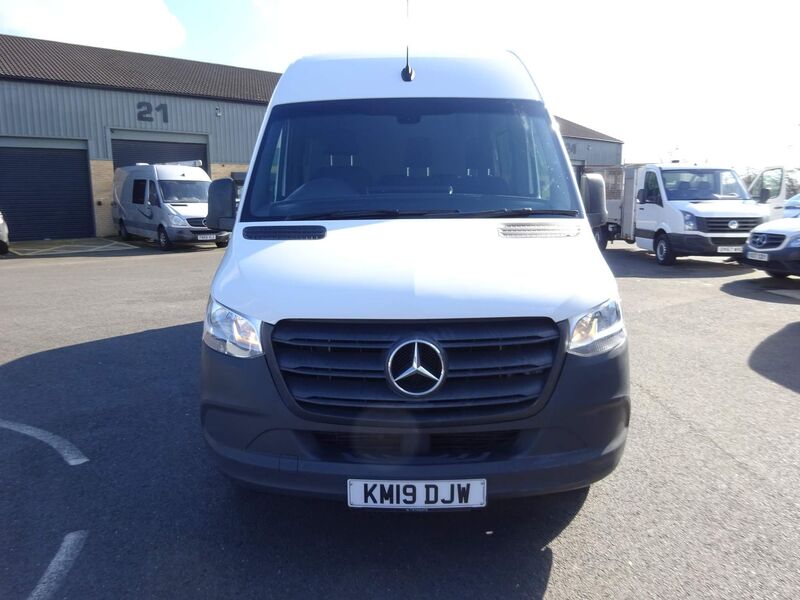 MERCEDES-BENZ SPRINTER