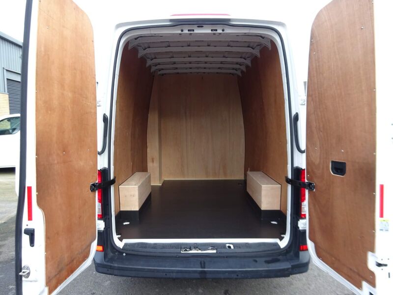 VOLKSWAGEN CRAFTER