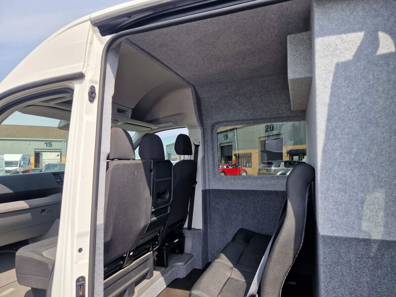 VOLKSWAGEN CRAFTER