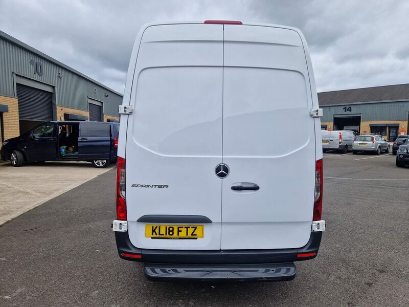 MERCEDES-BENZ SPRINTER