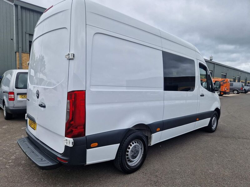 MERCEDES-BENZ SPRINTER