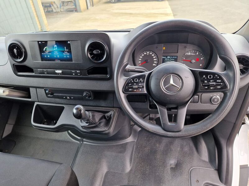 MERCEDES-BENZ SPRINTER