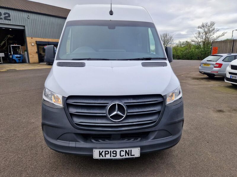 MERCEDES-BENZ SPRINTER