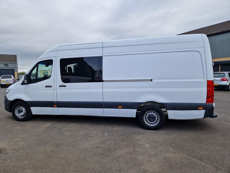 MERCEDES-BENZ SPRINTER