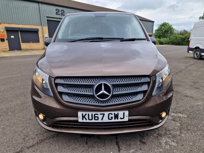MERCEDES-BENZ VITO