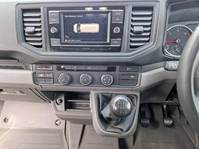 VOLKSWAGEN CRAFTER
