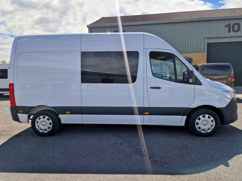 MERCEDES-BENZ SPRINTER