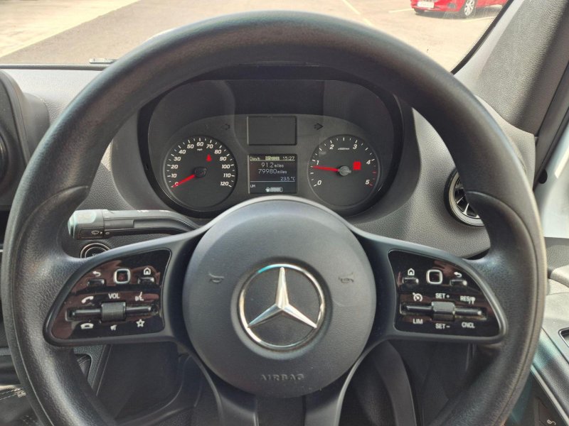MERCEDES-BENZ SPRINTER