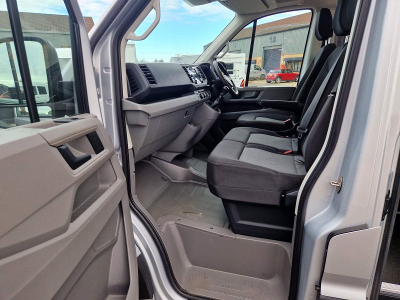 VOLKSWAGEN CRAFTER