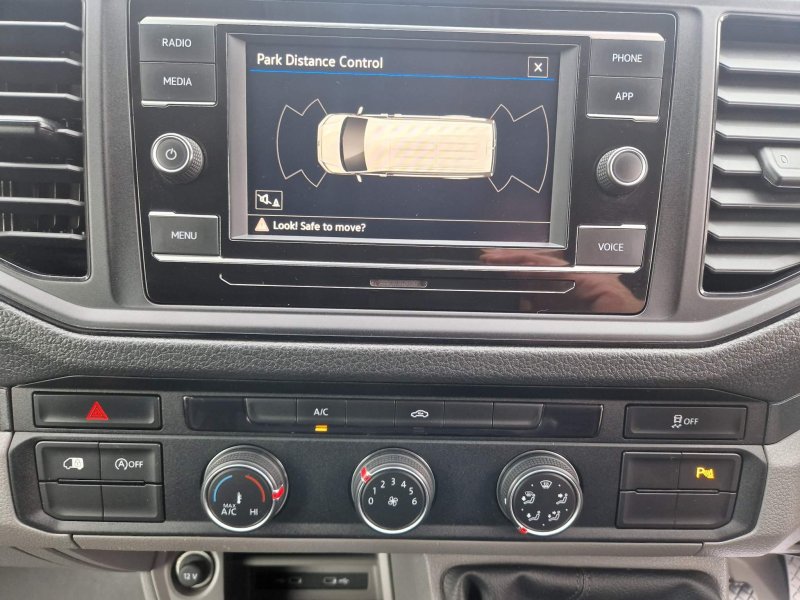VOLKSWAGEN CRAFTER