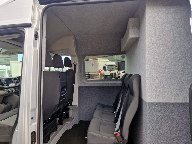 VOLKSWAGEN CRAFTER