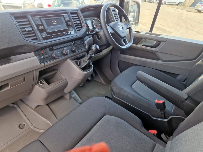 VOLKSWAGEN CRAFTER