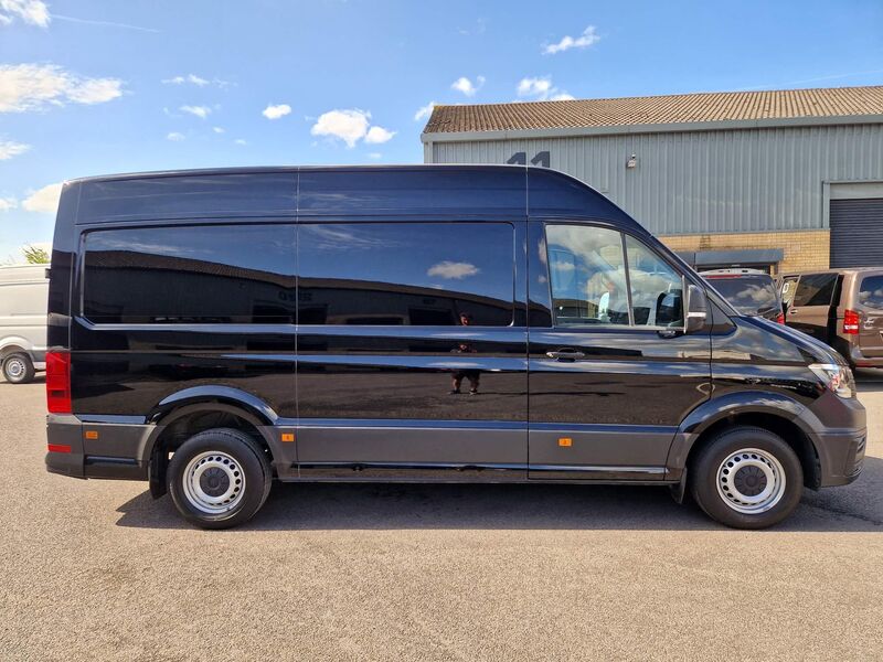 VOLKSWAGEN CRAFTER