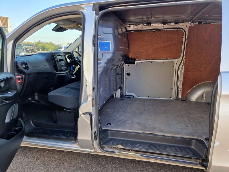 MERCEDES-BENZ VITO