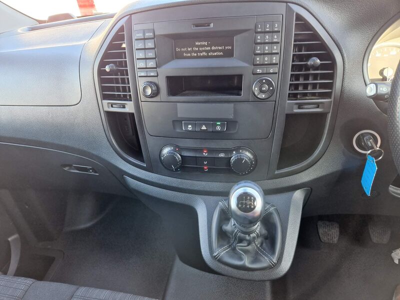 MERCEDES-BENZ VITO