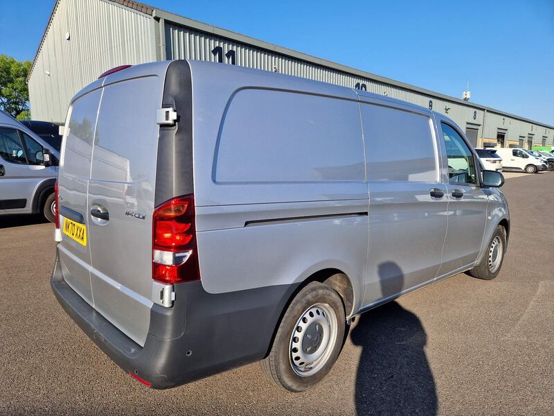 MERCEDES-BENZ VITO
