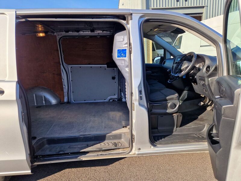 MERCEDES-BENZ VITO