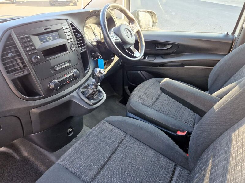 MERCEDES-BENZ VITO