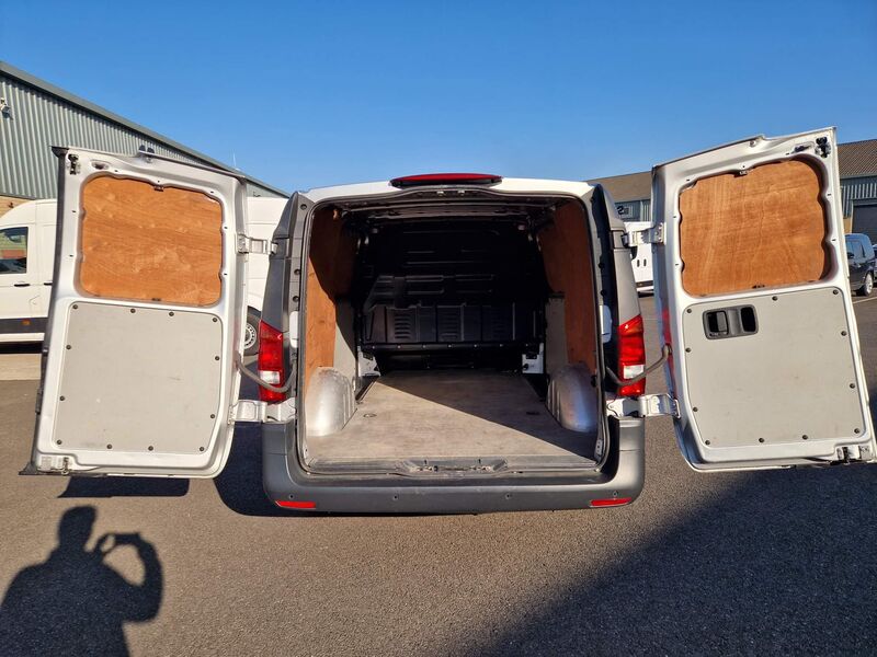 MERCEDES-BENZ VITO