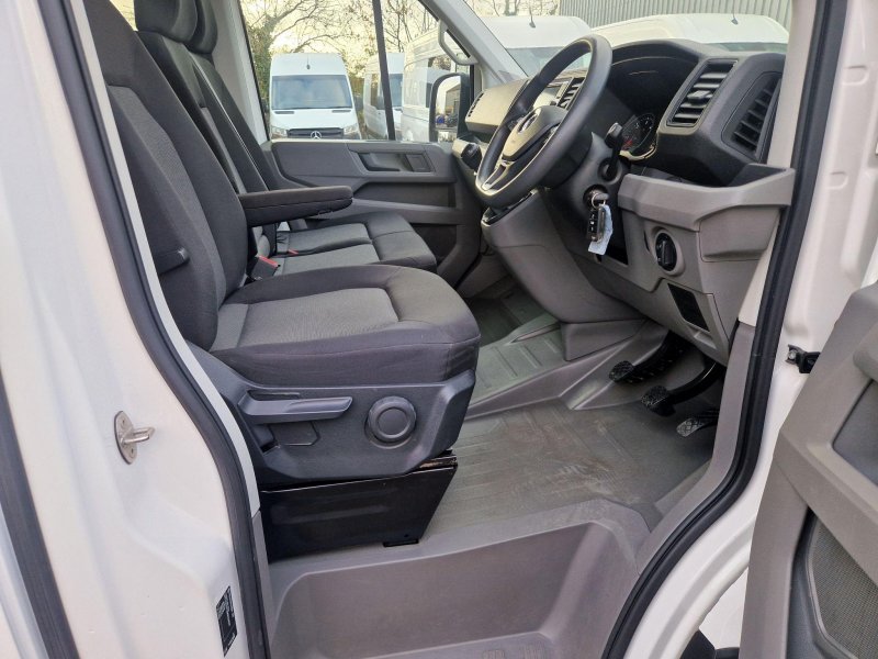 VOLKSWAGEN CRAFTER