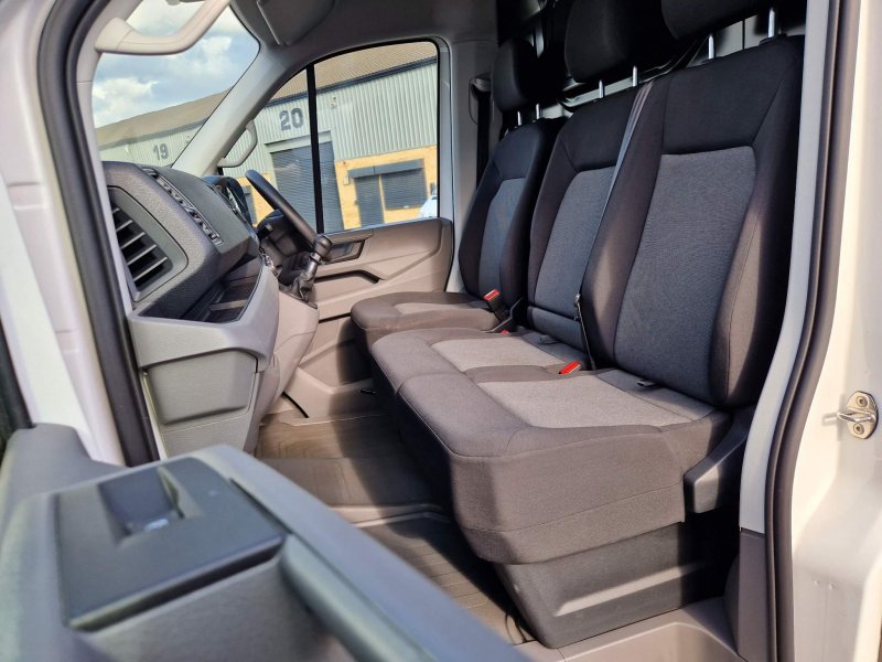 VOLKSWAGEN CRAFTER