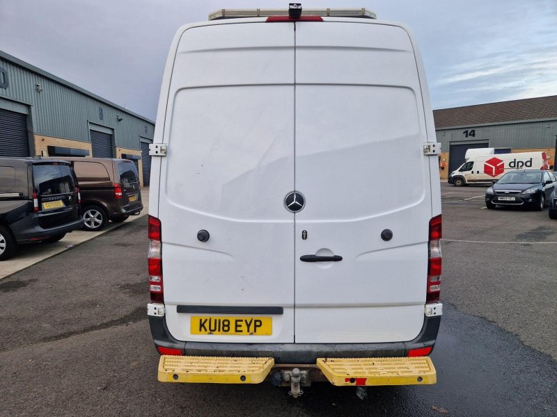 MERCEDES-BENZ SPRINTER