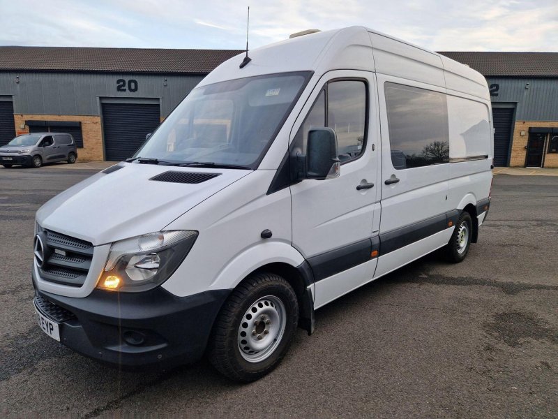 MERCEDES-BENZ SPRINTER