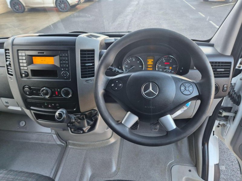 MERCEDES-BENZ SPRINTER