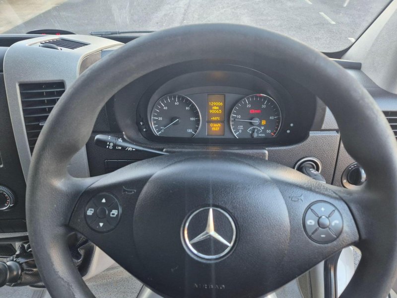MERCEDES-BENZ SPRINTER