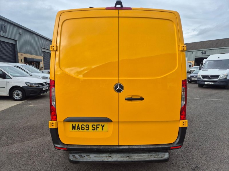 MERCEDES-BENZ SPRINTER