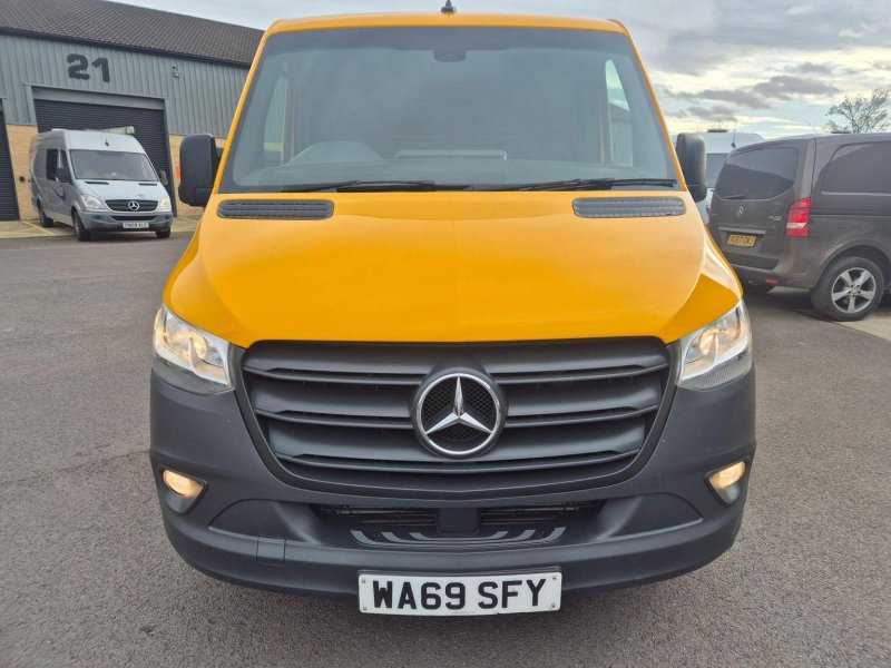 MERCEDES-BENZ SPRINTER