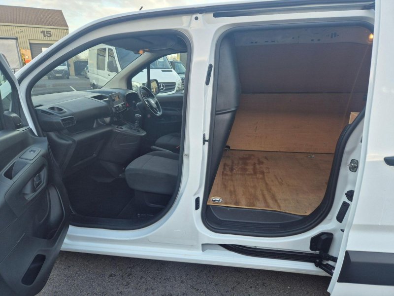 VAUXHALL COMBO