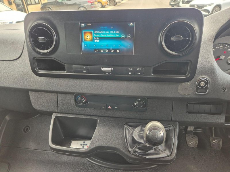 MERCEDES-BENZ SPRINTER