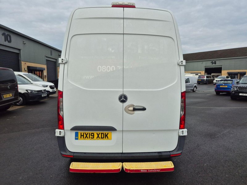 MERCEDES-BENZ SPRINTER