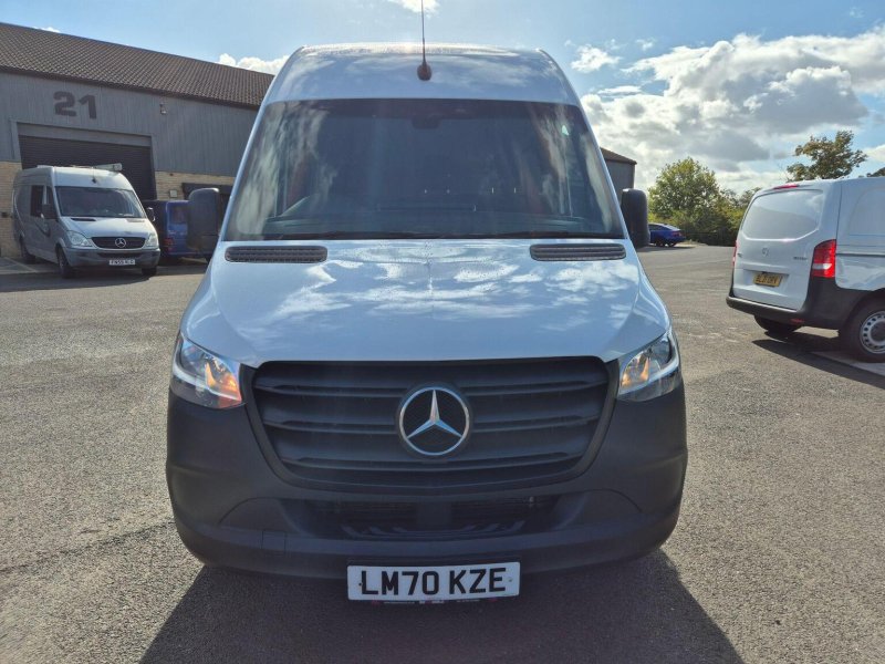MERCEDES-BENZ SPRINTER