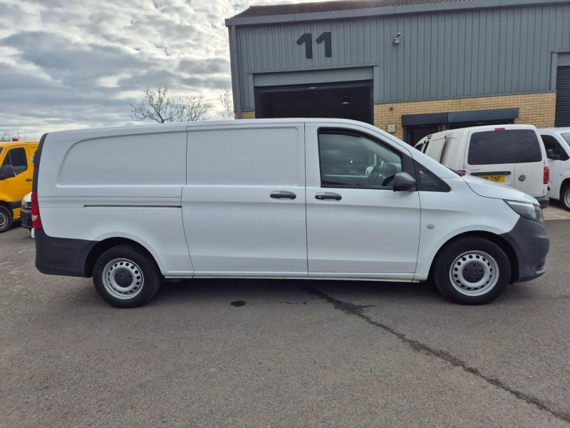MERCEDES-BENZ VITO
