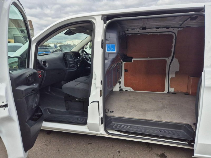 MERCEDES-BENZ VITO