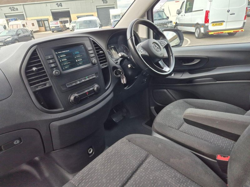 MERCEDES-BENZ VITO