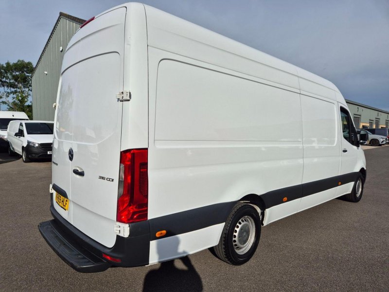 MERCEDES-BENZ SPRINTER