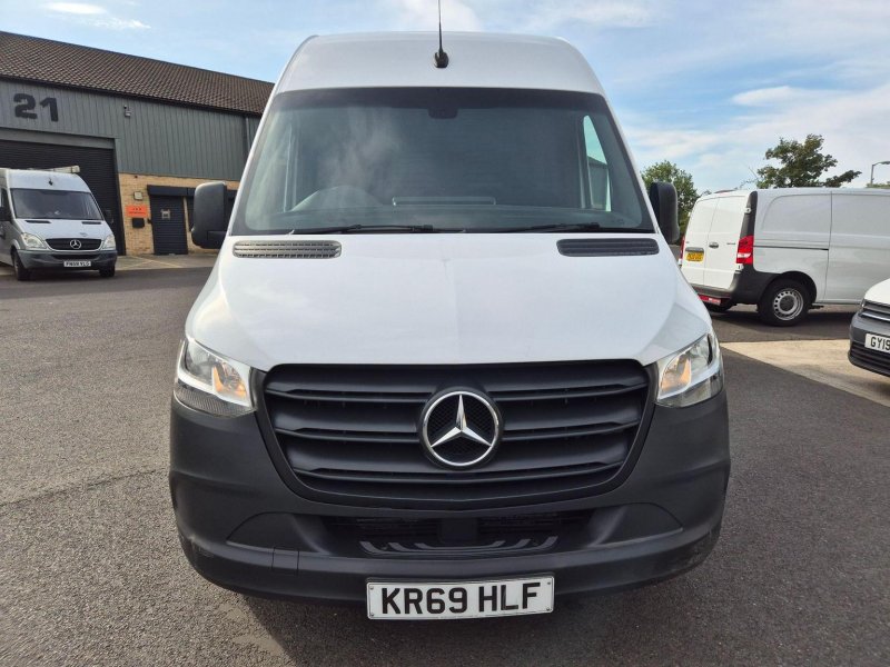 MERCEDES-BENZ SPRINTER