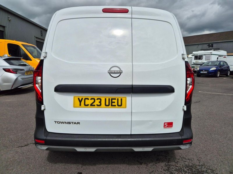 NISSAN TOWNSTAR