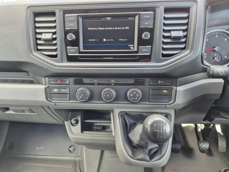 VOLKSWAGEN CRAFTER