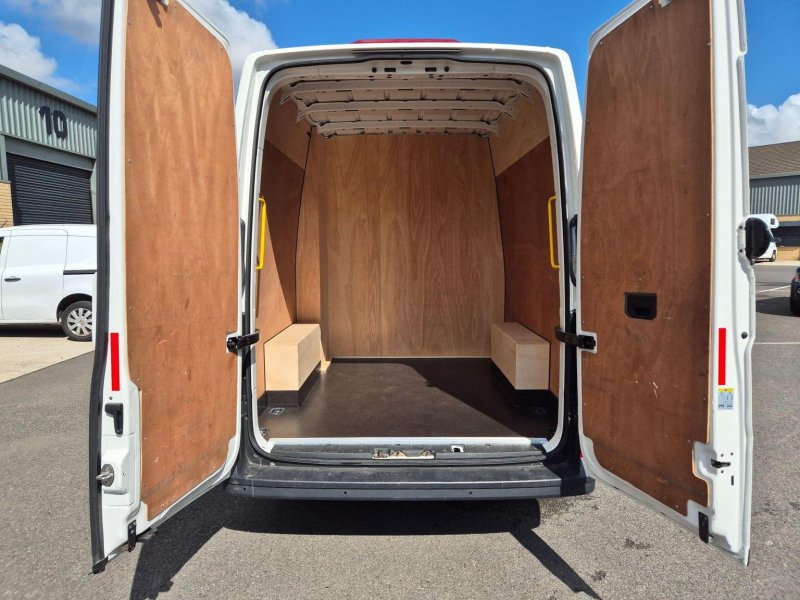 VOLKSWAGEN CRAFTER
