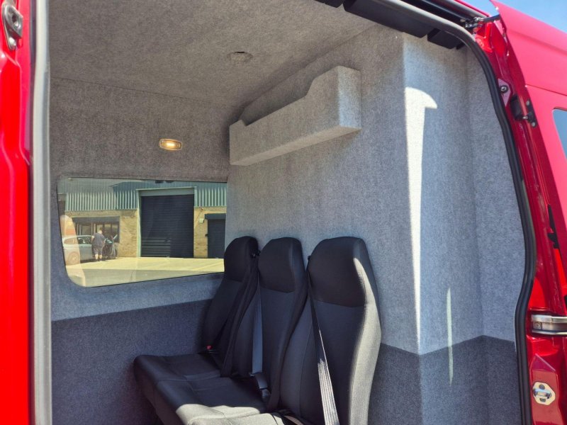 MERCEDES-BENZ SPRINTER